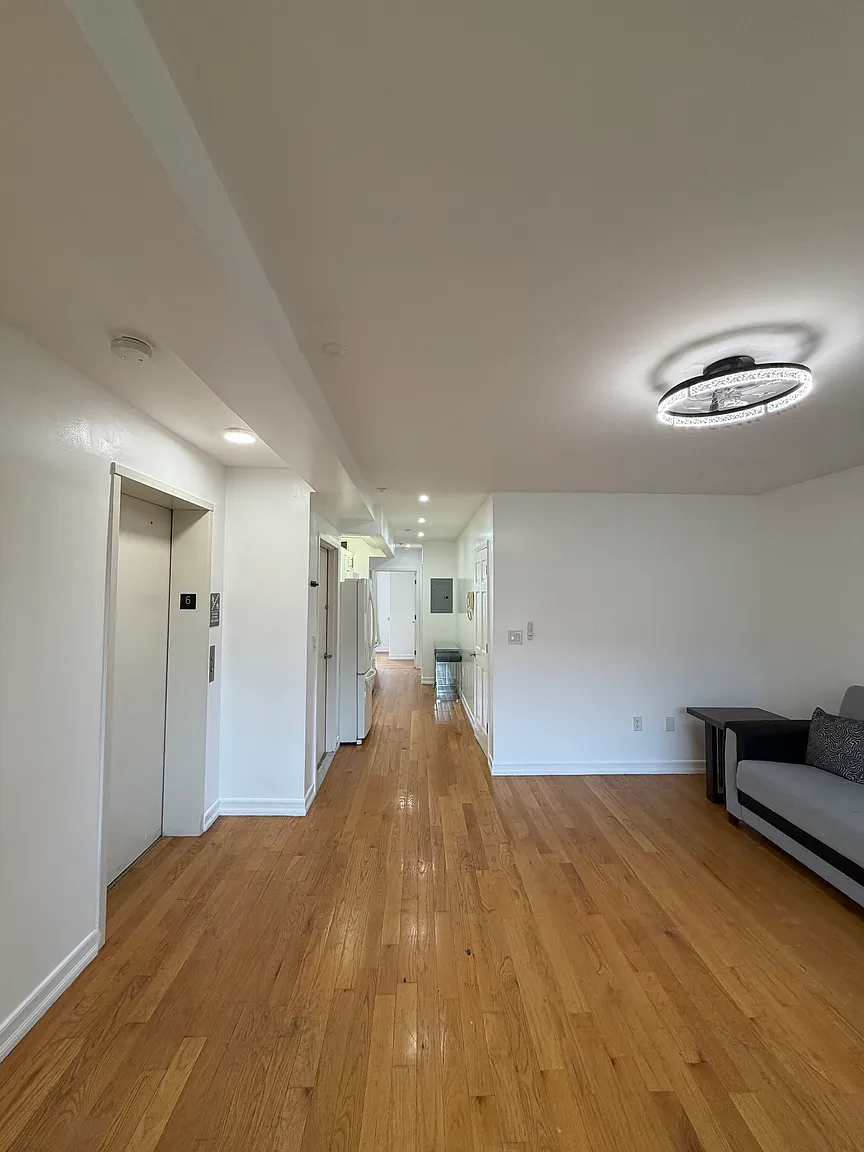 2027 1st Avenue #6, photo 1
