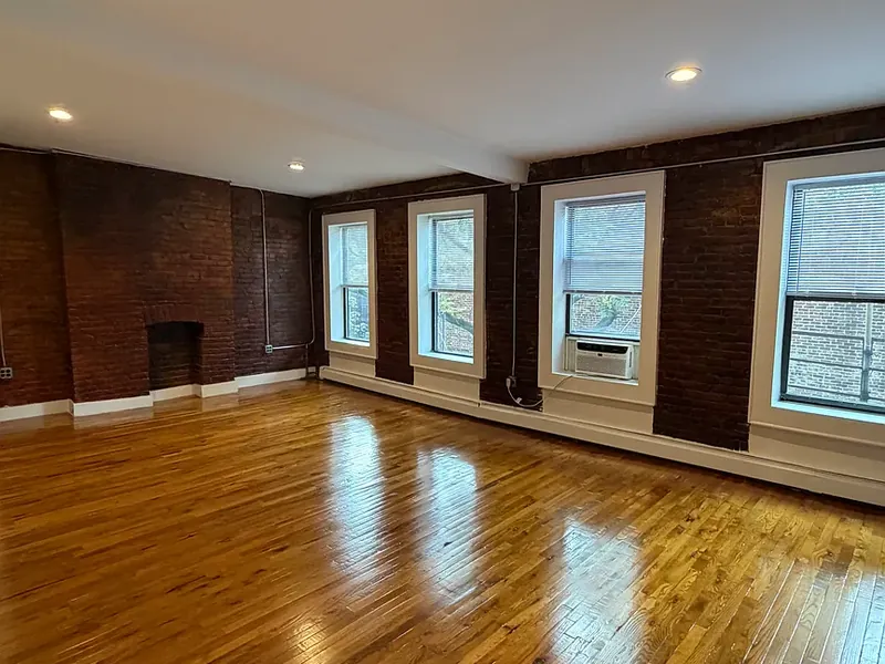 2153 2nd Avenue #4, photo 3