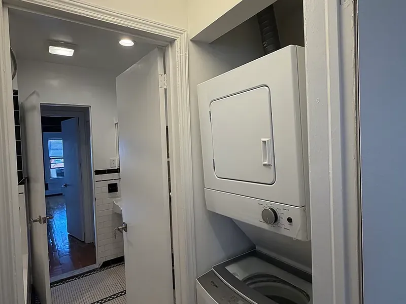 2153 2nd Avenue #4, photo 5